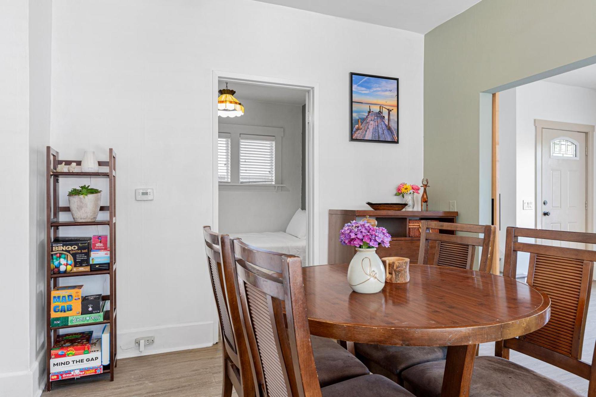 Vintage 3 Bedroom Home In Prime Eastlake Seattle With Private Parking מראה חיצוני תמונה