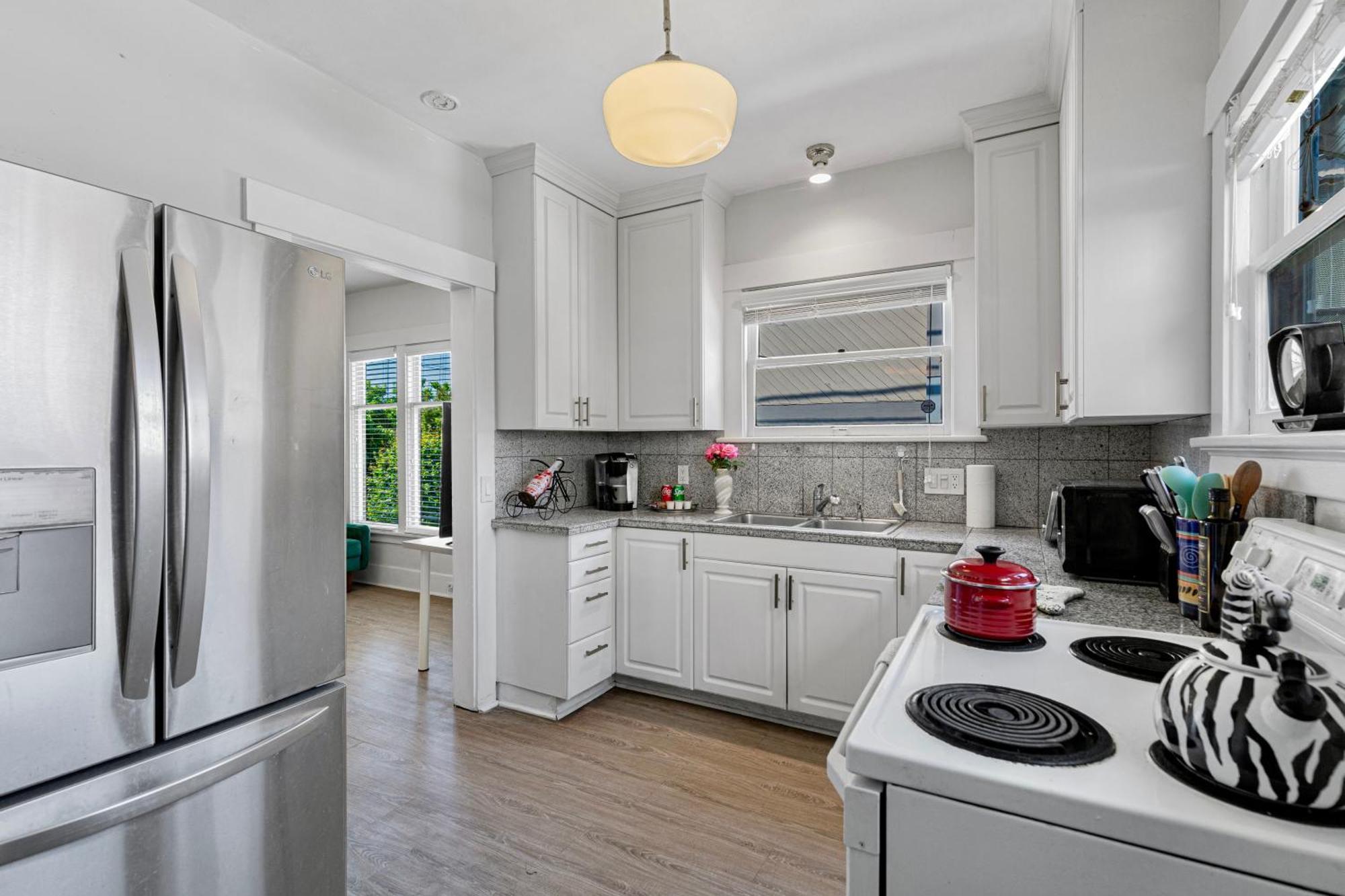 Vintage 3 Bedroom Home In Prime Eastlake Seattle With Private Parking מראה חיצוני תמונה
